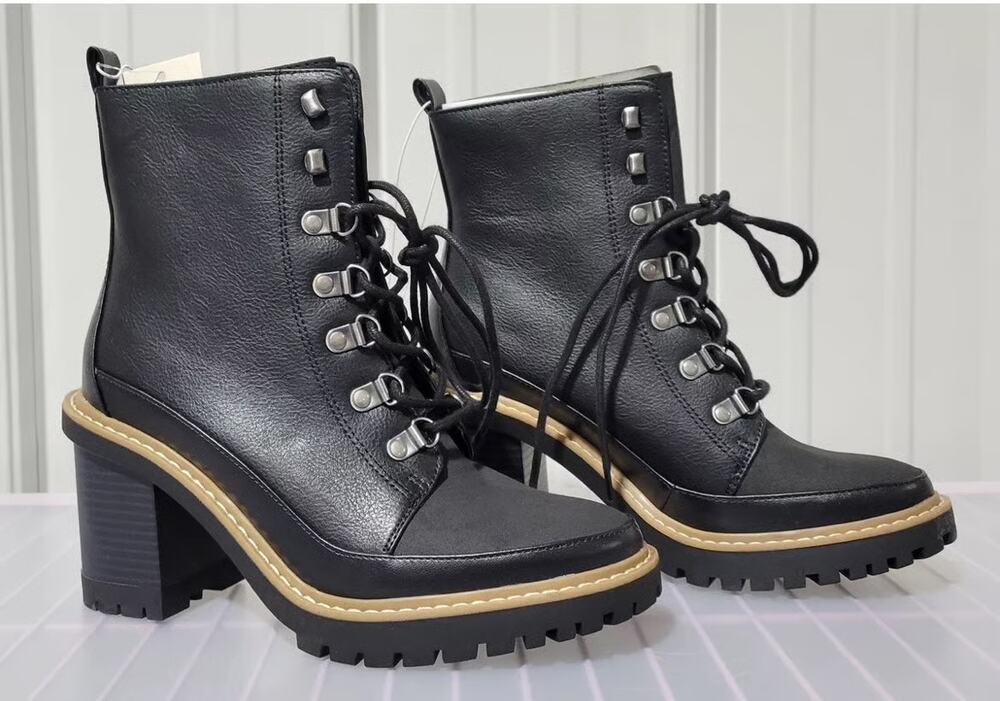 A new day heeled lace up boots. Women’s size 8.